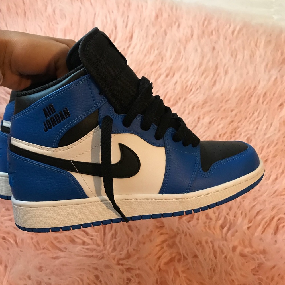 Jordan 1 Royal Blue